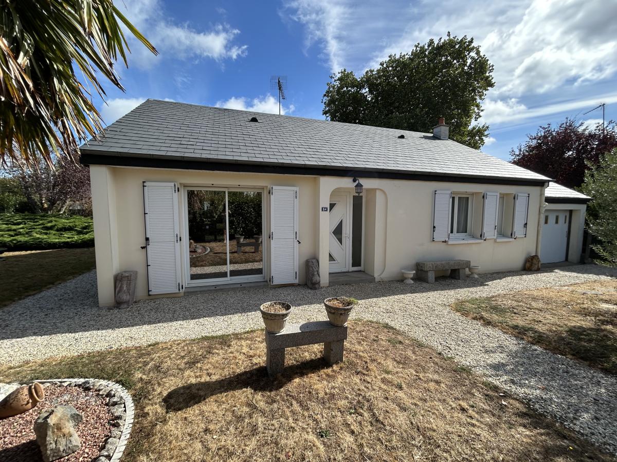 A VENDRE - MAISON DE PLAIN PIED - LAVAL