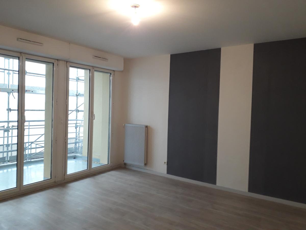 APPARTEMENT T3 LAVAL