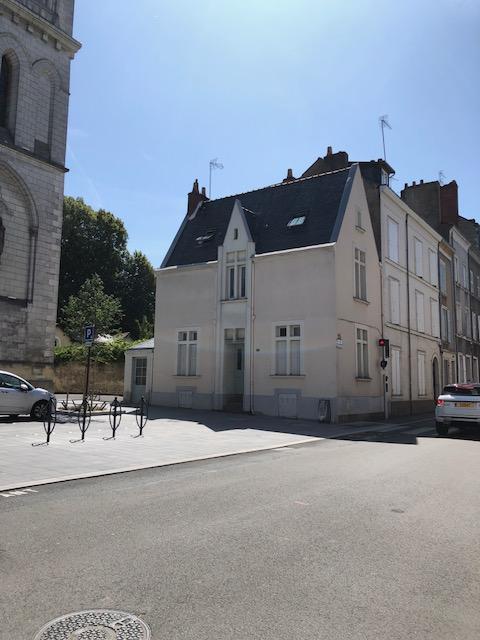 ANGERS CENTRE - Entre la place du Lycée et Foch