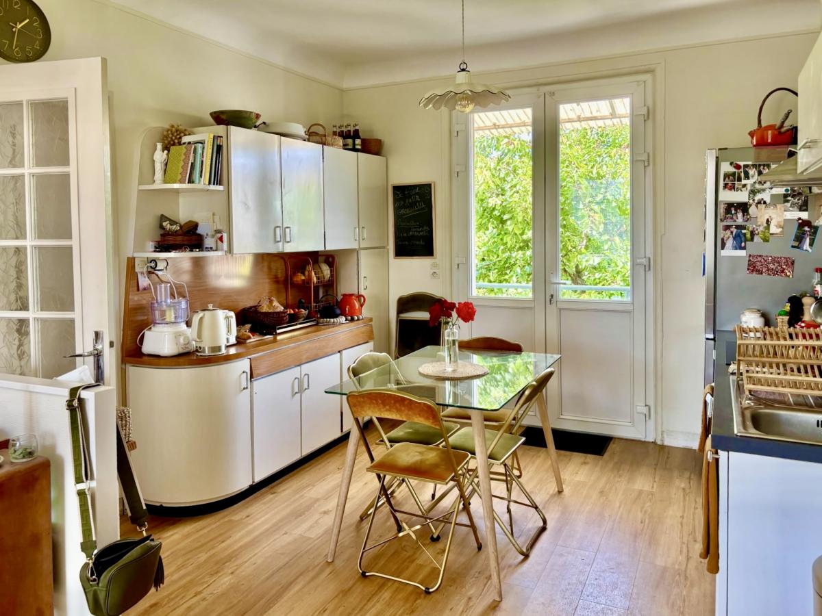 ANGERS: Maison à usage d'habitation