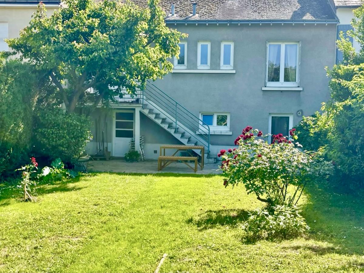 ANGERS: Maison à usage d'habitation