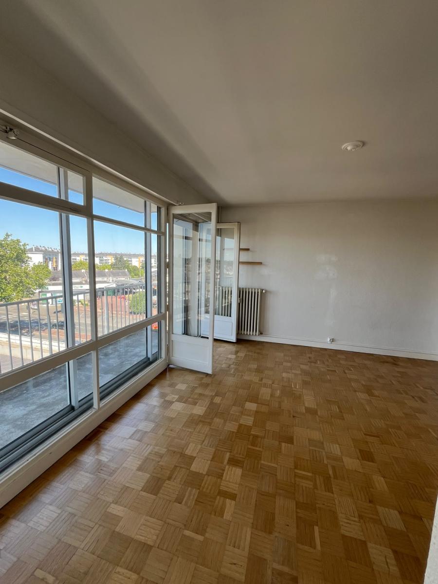 ANGERS: Appartement T4 - 3 chambres - Disponible immédiatement